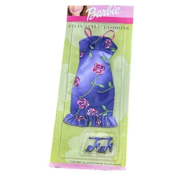 Vintage Barbie "Go In Style Fashions" Floral Dress and Shoes from 2001 New - Picture 1 of 3